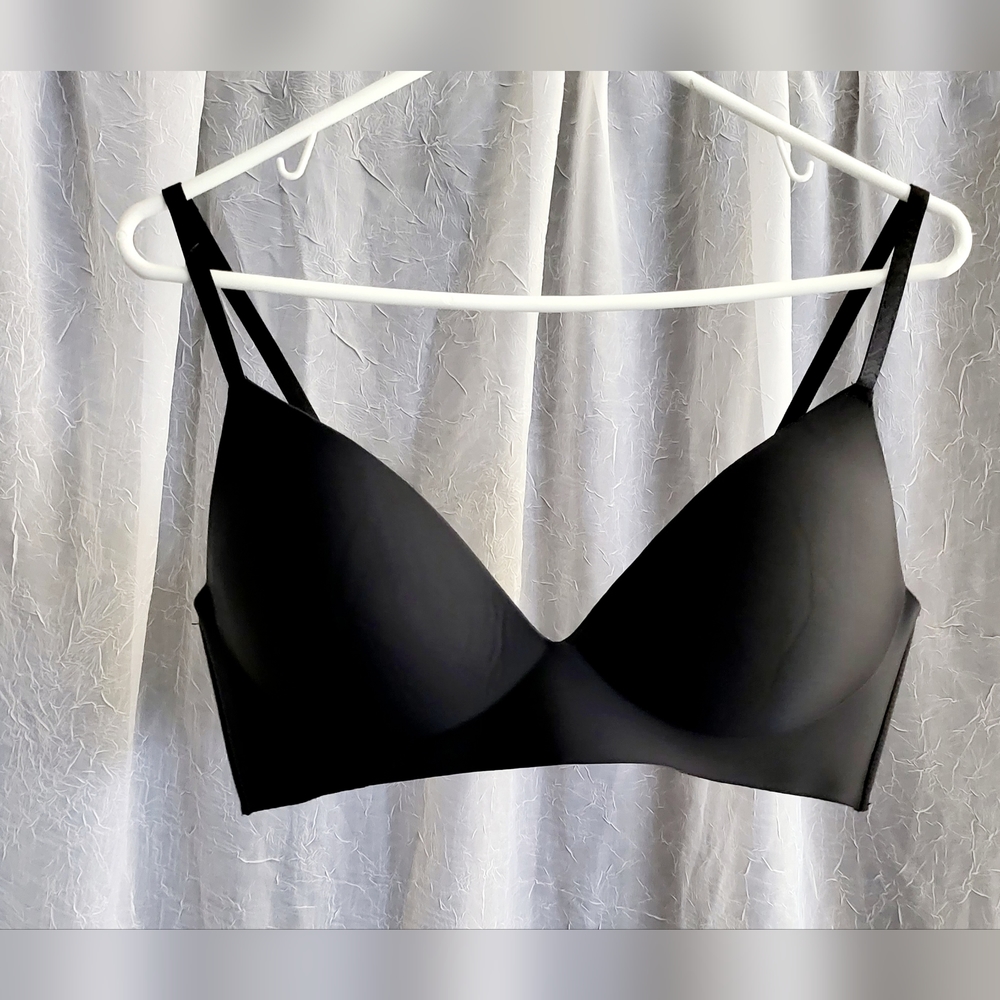 NWOT Vince Camuto bra